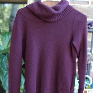 "Tweeds" Womens wool sweater size medium